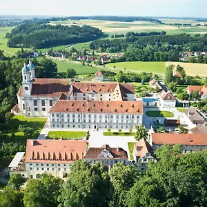 Kloster Holzen Otel Allmannshofen