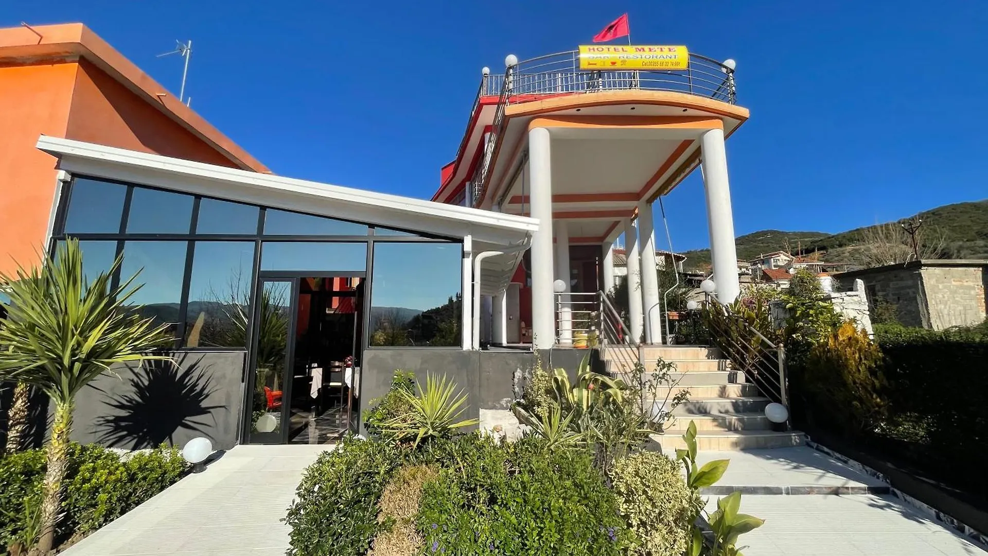 Hotel Bar Restaurant Mete Peshkepi Albania